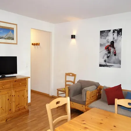 Pleasant With Paid Sauna *