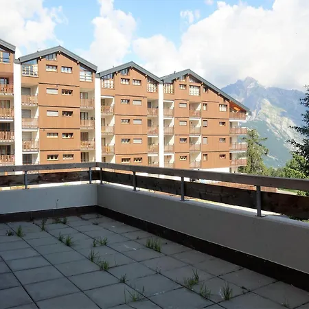 Pleasant With Paid Sauna Apartmán *