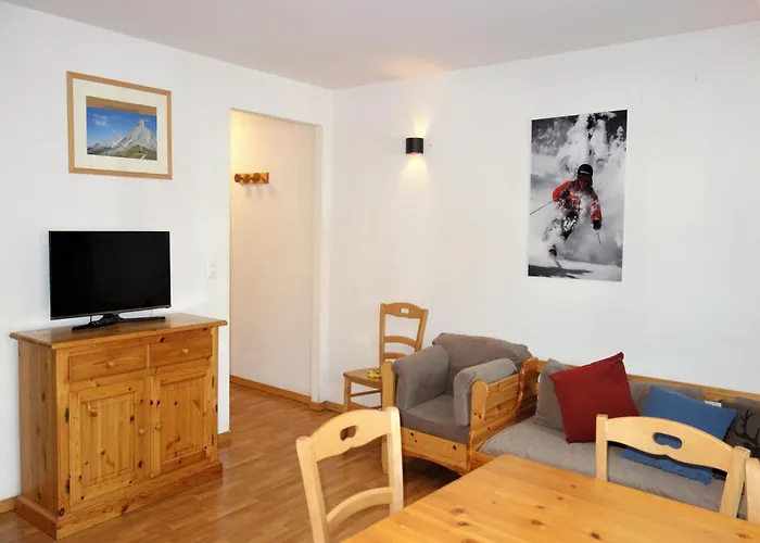 Pleasant With Paid Sauna *