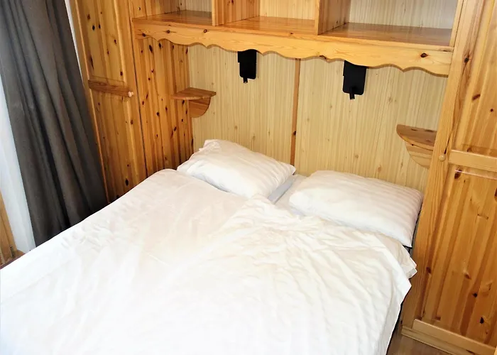아파트 Pleasant With Paid Sauna 넨다즈