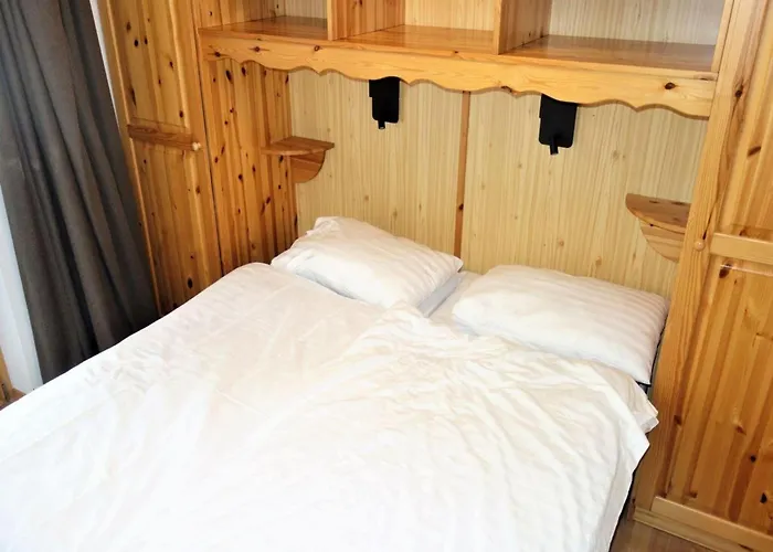 Pleasant With Paid Sauna *